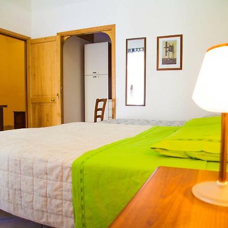 סנטו סטפאנו די קמאסטרה Bed & Breakfast Il Castellino מראה חיצוני תמונה
