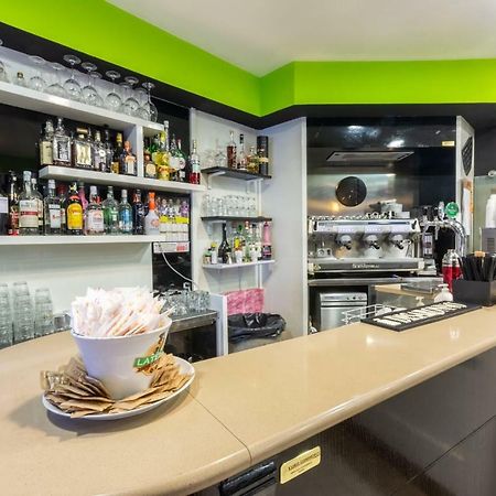 סנטו סטפאנו די קמאסטרה Bed & Breakfast Il Castellino מראה חיצוני תמונה