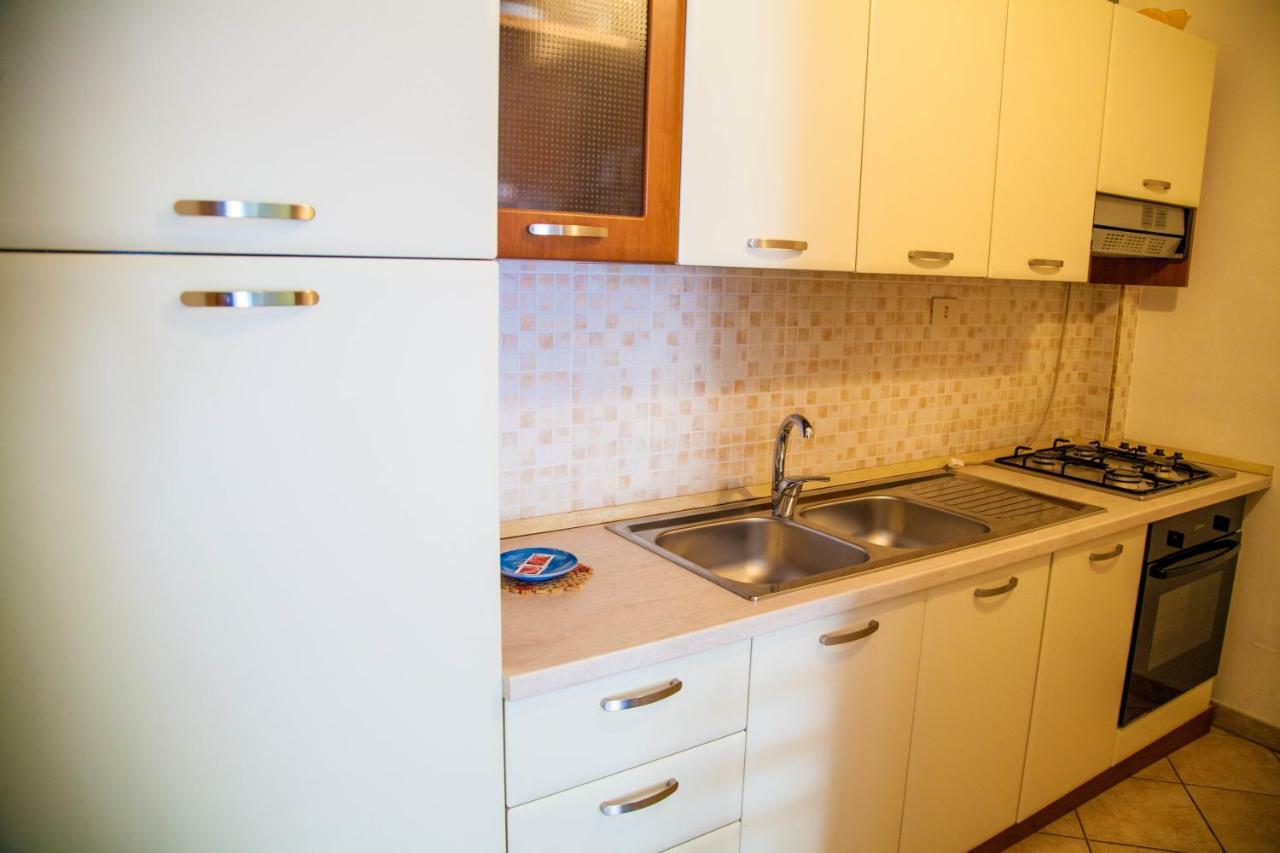 סנטו סטפאנו די קמאסטרה Bed & Breakfast Il Castellino מראה חיצוני תמונה